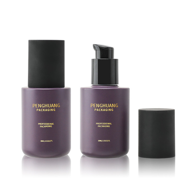 Flessen van de luxe de Duidelijke 30ml Vloeibare Stichting met de Zwarte Gouden Pomp van de Kraaglotion
