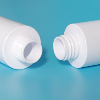 Gepersonaliseerd logo 120ml 150ml 180ml Witte Plastic Spray Pump Fles met fijne mist spray