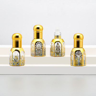 Luxe cosmetische verpakkingen Glasrol op flessen met gouden dop
