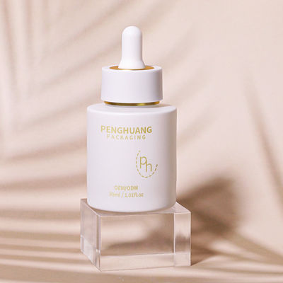 Transparante glazen serumflesjes met druppelaar voor aangepaste huidverzorgingsbehoeften