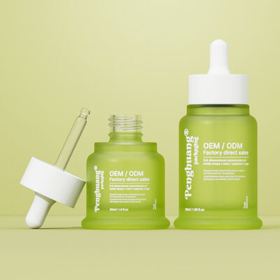 Essentiële olie serumfles met hot stamping bedrukking die een stijlvolle cosmetische verpakking en aantrekkingskracht voor huidverzorgingsproducten biedt