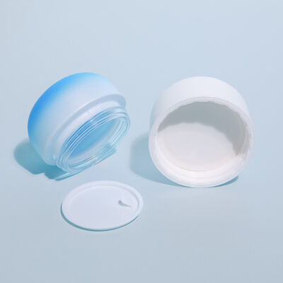 Cosmetische verpakkingen Set met glazen cosmetische flessen gouden dop crème potten lotion flessen aanpasbare verpakking en meerdere maten