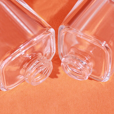 Liquid Foundation Flessen glas cosmetische verpakkingsset met een capaciteit van 30 ml aanpasbaar afdrukken en duurzaam luchtdicht ontwerpen