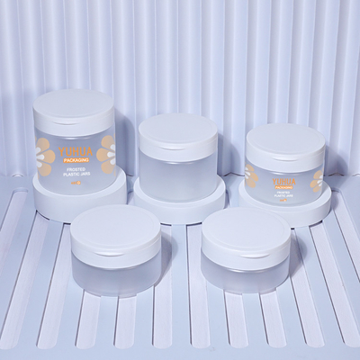 Grote Grootte Berijpte Plastic Kruikcontainer met Flip Cover 180ml 240ml 300ml