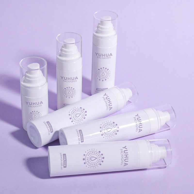 Aangepaste PET-sprayfles met een capaciteit van 130 ml, ontworpen met gebruiksvriendelijke functies die het gebruik gemakkelijk en efficiënter maken